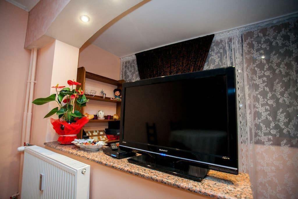 Apartament Strada Ion Campineanu Nr 27 , Bloc 7 *