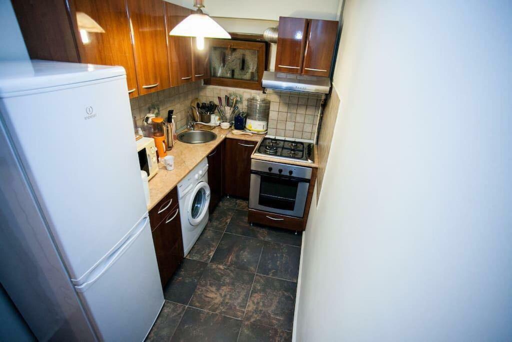 Strada Ion Campineanu Nr 27 , Bloc 7 Apartament